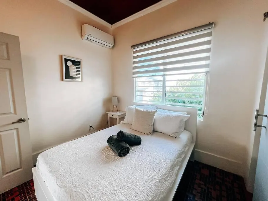 Aponte Rustic House - Walking To Beach - San Juan Βίλα